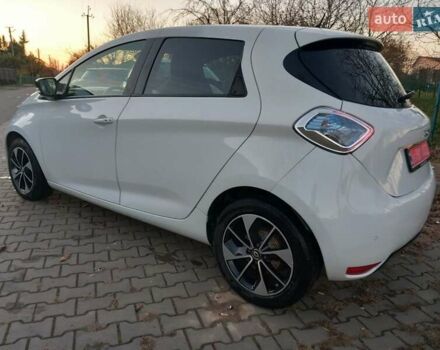 Белый Рено Зое, объемом двигателя 0 л и пробегом 39 тыс. км за 10900 $, фото 4 на Automoto.ua