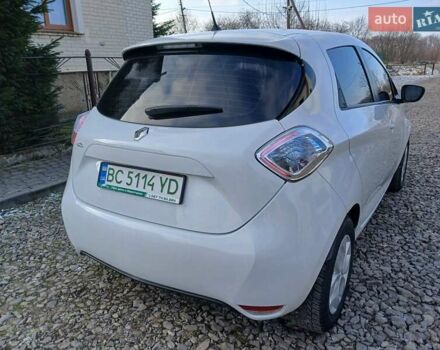 Белый Рено Зое, объемом двигателя 0 л и пробегом 64 тыс. км за 9200 $, фото 18 на Automoto.ua