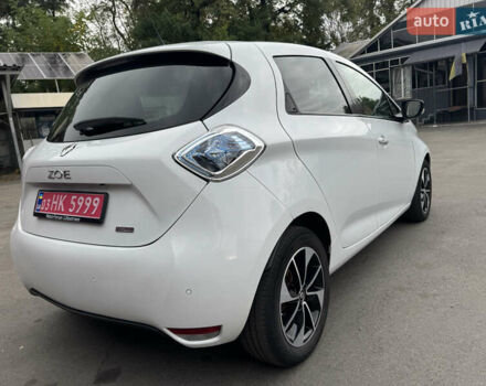Білий Рено Зое, об'ємом двигуна 0 л та пробігом 91 тис. км за 10600 $, фото 4 на Automoto.ua