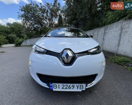 Белый Рено Зое, объемом двигателя 0 л и пробегом 120 тыс. км за 10500 $, фото 4 на Automoto.ua