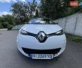 Белый Рено Зое, объемом двигателя 0 л и пробегом 120 тыс. км за 10500 $, фото 4 на Automoto.ua