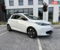Белый Рено Зое, объемом двигателя 0 л и пробегом 73 тыс. км за 9700 $, фото 6 на Automoto.ua