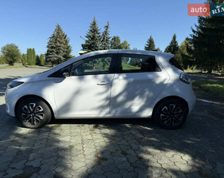 Белый Рено Зое, объемом двигателя 0 л и пробегом 57 тыс. км за 9500 $, фото 6 на Automoto.ua