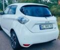 Белый Рено Зое, объемом двигателя 0 л и пробегом 100 тыс. км за 11900 $, фото 6 на Automoto.ua