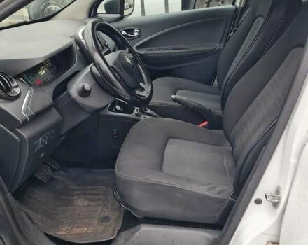 Рено Зое 2018 в Броварах на Automoto.ua Белый Рено Зое, объемом двигателя 0 л и пробегом 135 тыс. км за 9450 $, фото 5 на Automoto.ua