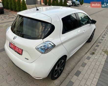 Белый Рено Зое, объемом двигателя 0 л и пробегом 72 тыс. км за 11700 $, фото 3 на Automoto.ua