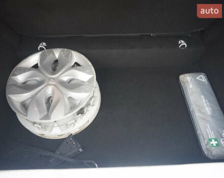 Білий Рено Зое, об'ємом двигуна 0 л та пробігом 37 тис. км за 10777 $, фото 55 на Automoto.ua