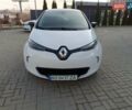 Белый Рено Зое, объемом двигателя 0 л и пробегом 68 тыс. км за 7800 $, фото 1 на Automoto.ua