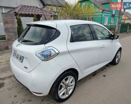Белый Рено Зое, объемом двигателя 0 л и пробегом 90 тыс. км за 8900 $, фото 4 на Automoto.ua