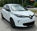 Белый Рено Зое, объемом двигателя 0 л и пробегом 64 тыс. км за 10500 $, фото 1 на Automoto.ua