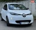 Белый Рено Зое, объемом двигателя 0 л и пробегом 120 тыс. км за 10500 $, фото 1 на Automoto.ua