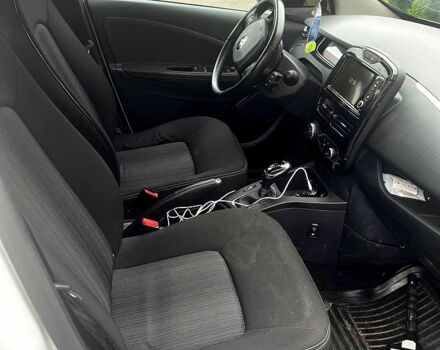 Рено Зое 2018 у Борисполе на Automoto.ua Білий Рено Зое, об'ємом двигуна 0 л та пробігом 102 тис. км за 8900 $, фото 10 на Automoto.ua