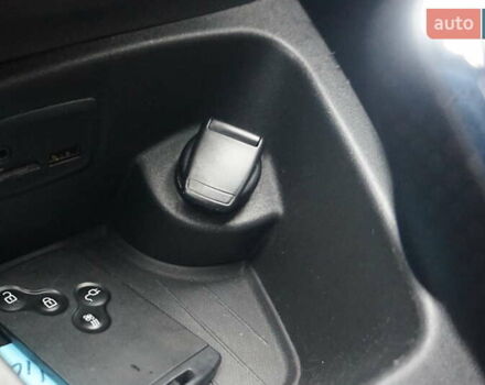 Білий Рено Зое, об'ємом двигуна 0 л та пробігом 37 тис. км за 10777 $, фото 40 на Automoto.ua