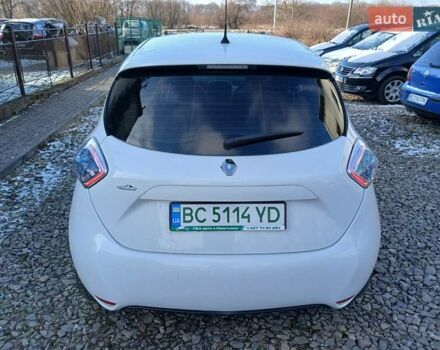 Белый Рено Зое, объемом двигателя 0 л и пробегом 64 тыс. км за 9200 $, фото 6 на Automoto.ua
