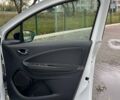 Белый Рено Зое, объемом двигателя 0 л и пробегом 109 тыс. км за 9499 $, фото 21 на Automoto.ua