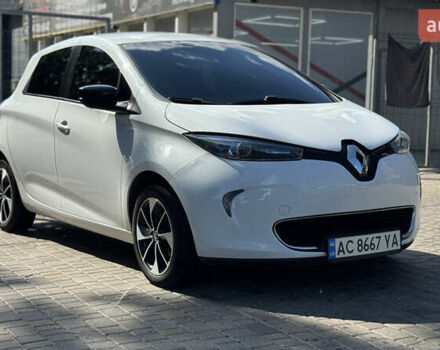 Белый Рено Зое, объемом двигателя 0 л и пробегом 125 тыс. км за 9900 $, фото 7 на Automoto.ua