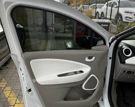 Рено Зое 2018 в Львове на Automoto.ua Белый Рено Зое, объемом двигателя 0 л и пробегом 78 тыс. км за 9900 $, фото 10 на Automoto.ua