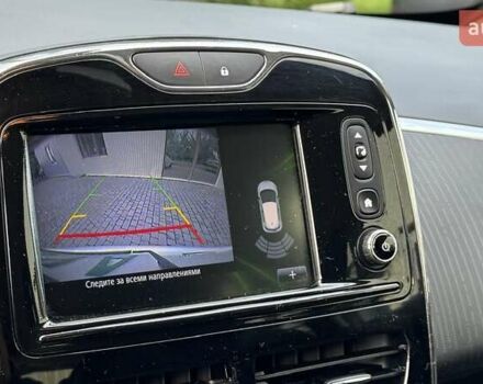 Белый Рено Зое, объемом двигателя 0 л и пробегом 157 тыс. км за 8700 $, фото 27 на Automoto.ua