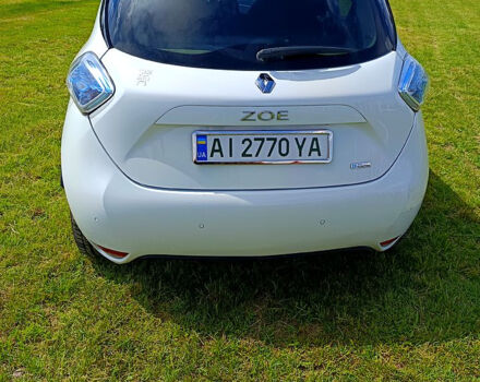 Белый Рено Зое, объемом двигателя 0 л и пробегом 165 тыс. км за 10200 $, фото 3 на Automoto.ua