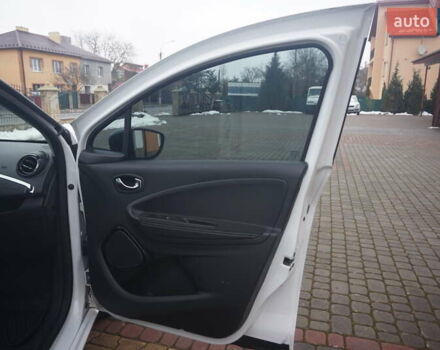 Білий Рено Зое, об'ємом двигуна 0 л та пробігом 37 тис. км за 10777 $, фото 42 на Automoto.ua