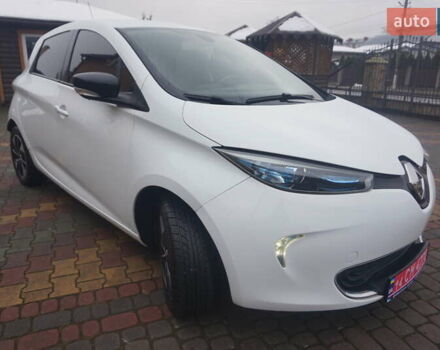 Білий Рено Зое, об'ємом двигуна 0 л та пробігом 37 тис. км за 10777 $, фото 17 на Automoto.ua