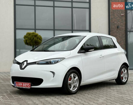 Белый Рено Зое, объемом двигателя 0 л и пробегом 127 тыс. км за 9200 $, фото 19 на Automoto.ua