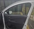 Белый Рено Зое, объемом двигателя 0 л и пробегом 117 тыс. км за 10500 $, фото 13 на Automoto.ua