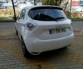 Белый Рено Зое, объемом двигателя 0 л и пробегом 129 тыс. км за 8700 $, фото 13 на Automoto.ua