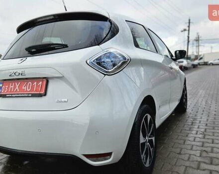 Белый Рено Зое, объемом двигателя 0 л и пробегом 71 тыс. км за 9550 $, фото 19 на Automoto.ua