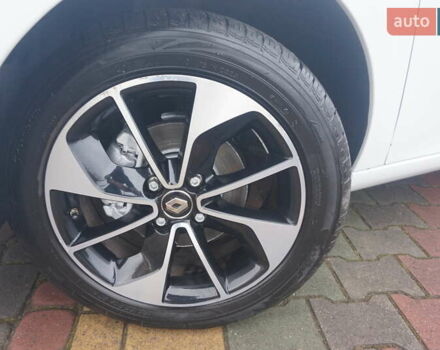 Білий Рено Зое, об'ємом двигуна 0 л та пробігом 37 тис. км за 10777 $, фото 68 на Automoto.ua