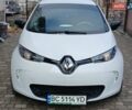 Белый Рено Зое, объемом двигателя 0 л и пробегом 64 тыс. км за 9200 $, фото 60 на Automoto.ua