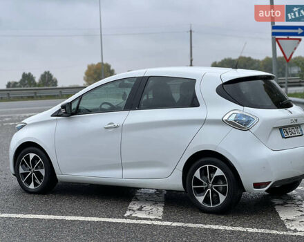 Белый Рено Зое, объемом двигателя 0 л и пробегом 150 тыс. км за 8800 $, фото 3 на Automoto.ua