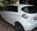 Белый Рено Зое, объемом двигателя 0 л и пробегом 15 тыс. км за 12000 $, фото 2 на Automoto.ua