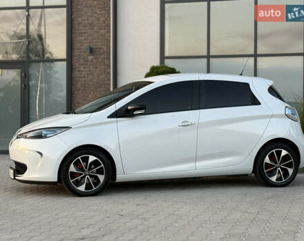 Білий Рено Зое, об'ємом двигуна 0 л та пробігом 80 тис. км за 9500 $, фото 14 на Automoto.ua