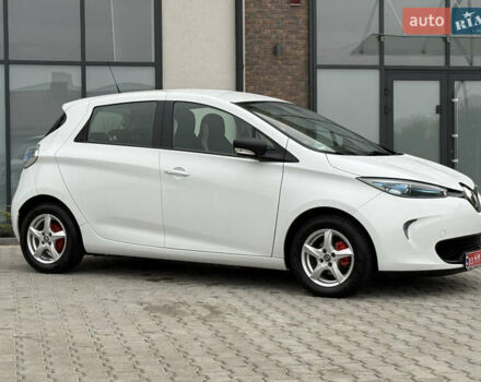 Белый Рено Зое, объемом двигателя 0 л и пробегом 127 тыс. км за 9200 $, фото 7 на Automoto.ua