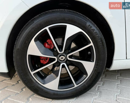 Білий Рено Зое, об'ємом двигуна 0 л та пробігом 80 тис. км за 9500 $, фото 26 на Automoto.ua