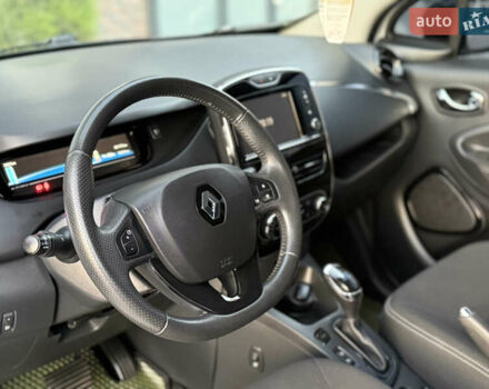Білий Рено Зое, об'ємом двигуна 0 л та пробігом 80 тис. км за 9500 $, фото 37 на Automoto.ua