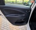 Белый Рено Зое, объемом двигателя 0 л и пробегом 129 тыс. км за 8700 $, фото 32 на Automoto.ua