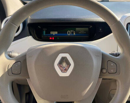 Білий Рено Зое, об'ємом двигуна 0 л та пробігом 100 тис. км за 8499 $, фото 7 на Automoto.ua