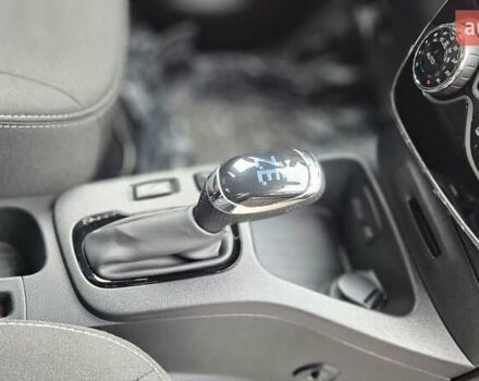 Белый Рено Зое, объемом двигателя 0 л и пробегом 71 тыс. км за 9550 $, фото 48 на Automoto.ua