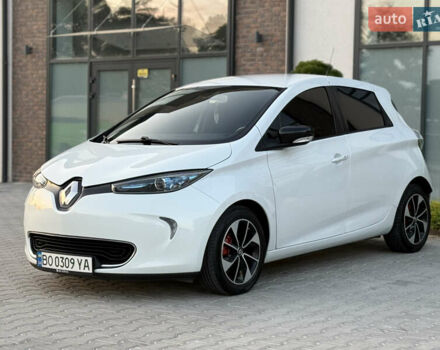 Білий Рено Зое, об'ємом двигуна 0 л та пробігом 80 тис. км за 9500 $, фото 17 на Automoto.ua