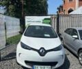 Белый Рено Зое, объемом двигателя 0 л и пробегом 80 тыс. км за 9500 $, фото 1 на Automoto.ua