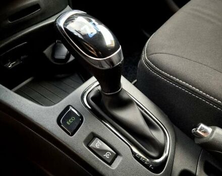 Белый Рено Зое, объемом двигателя 0 л и пробегом 129 тыс. км за 8700 $, фото 40 на Automoto.ua