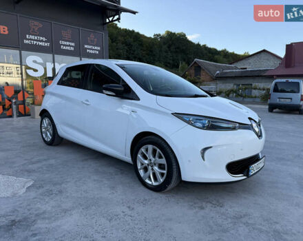 Белый Рено Зое, объемом двигателя 0 л и пробегом 51 тыс. км за 10800 $, фото 22 на Automoto.ua