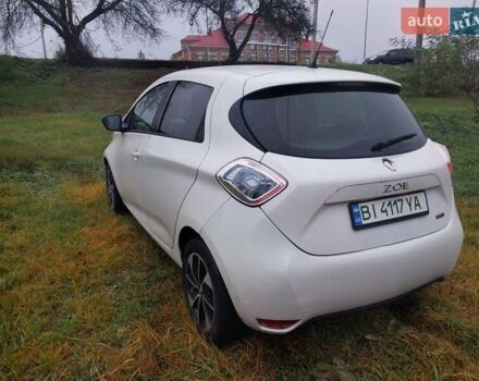 Білий Рено Зое, об'ємом двигуна 0 л та пробігом 92 тис. км за 9600 $, фото 5 на Automoto.ua