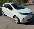 Белый Рено Зое, объемом двигателя 0 л и пробегом 95 тыс. км за 9650 $, фото 61 на Automoto.ua