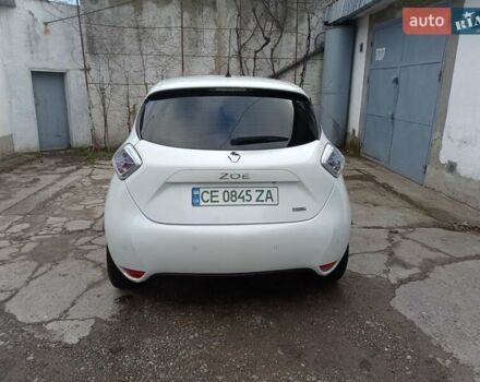 Белый Рено Зое, объемом двигателя 0 л и пробегом 145 тыс. км за 9100 $, фото 11 на Automoto.ua