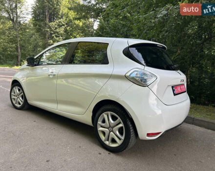 Белый Рено Зое, объемом двигателя 0 л и пробегом 54 тыс. км за 9300 $, фото 2 на Automoto.ua