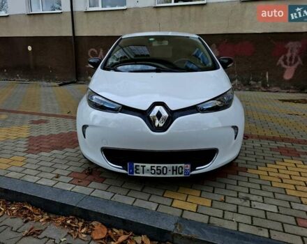 Белый Рено Зое, объемом двигателя 0 л и пробегом 129 тыс. км за 8700 $, фото 1 на Automoto.ua