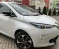 Белый Рено Зое, объемом двигателя 0 л и пробегом 32 тыс. км за 11500 $, фото 4 на Automoto.ua
